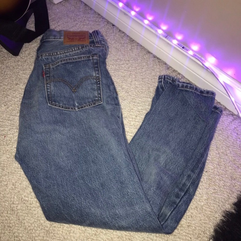 levi jeans - Picture 2 of 4